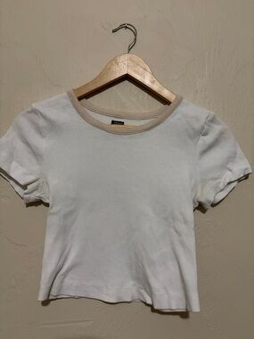 BDG Crop White Ribbed T-Shirt. Excellent Condition.